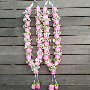 G19 Medium Pink Roses With Babys Breath 300x300