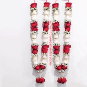 G20 White And Red Roses With Babys Breath 300x300