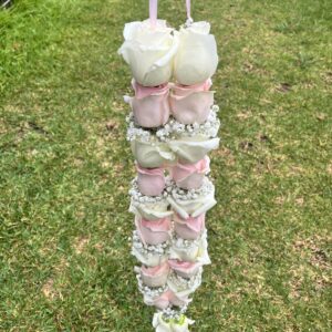 G25 WhiteLight Pink Roses With Babys Breath For 2 Roses 300x300