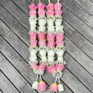 G58 Garlands With White And Medium Pink Roses With Babys Breath 300x300
