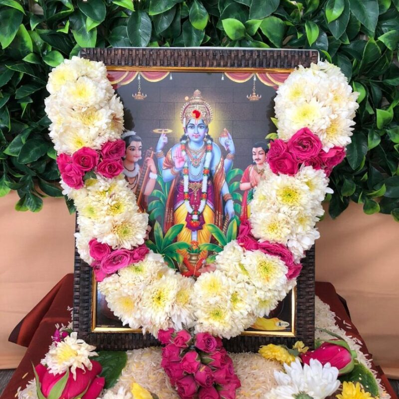 PG01 Garland With White Chrysis With Small Pink Roses E1740001843431 800x800
