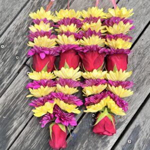 PG12 Yellowpurple Chrys With Red Roses 300x300