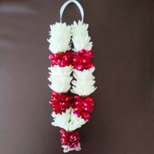 PG18 Garland With White Chrys And Red Rose Petals 300x300