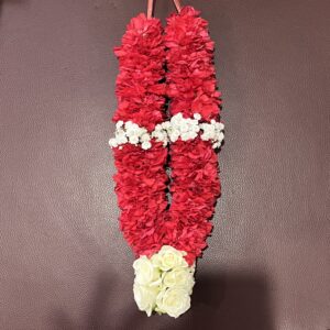 PG27 Garland With Red Carnations With White 300x300